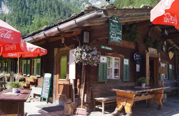 Schwarzachalm Familie Egger