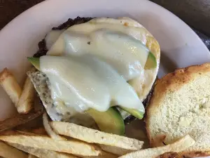 Matt's Lake Street Grill & Pizzeria