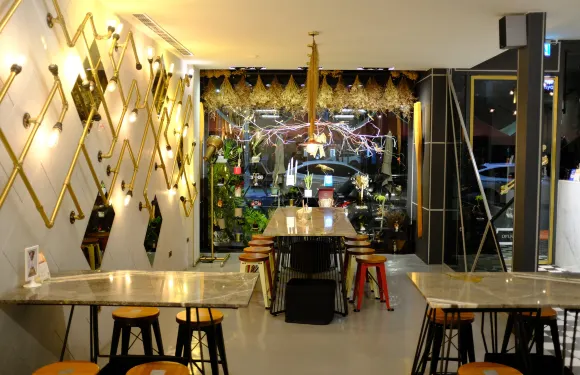KATZ 卡司韓藝料理 · 美術園道 (韓式料理、韓式炸雞、韓式拌飯、韓式豆腐鍋)