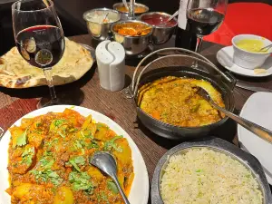 Mumbai Lounge Brigg