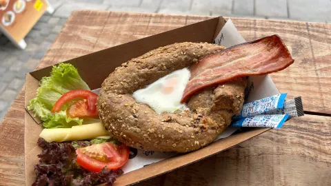 StoArtos Coffee Bakery in ラルナカ