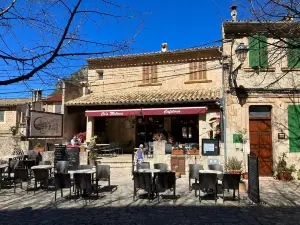 Cafeteria Ca'n Molinas
