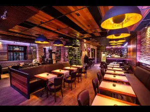 Zuckmann Villa Bistro