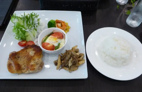 Tojiba et Cafe Yunoka Cafe Restaurant