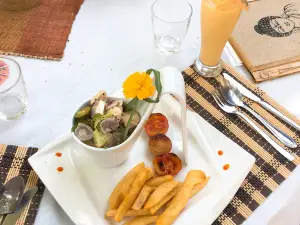 U.Story Guest House Bar-Restaurant
