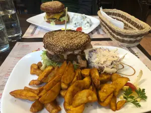 K&K Bistro