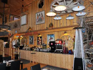 Western House Restaurant