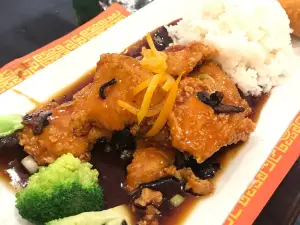 Hong Kong Wok 'n Grill