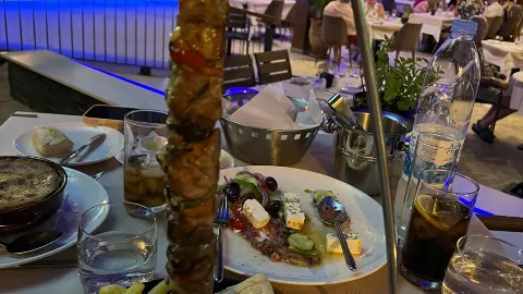 Finikas Restaurant in Polis