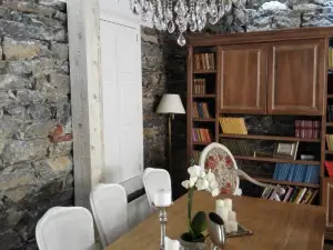 Cafe Bistro