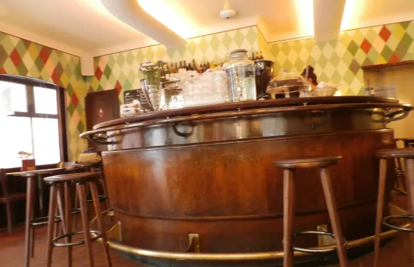 Zuri Bar