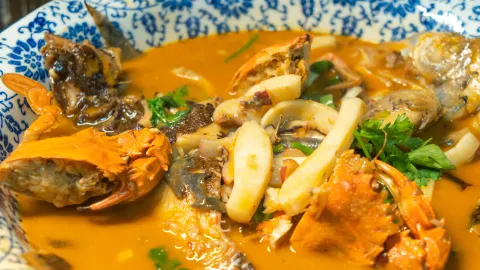 哎呀媽媽喲嵐山豆腐木柴大鍋魚 in 日照