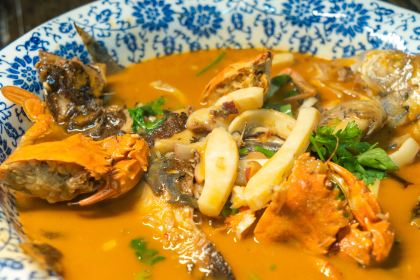 哎呀妈妈哟岚山豆腐木柴大锅鱼