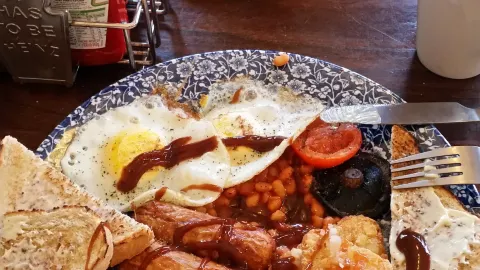 The Elihu Yale - JD Wetherspoon in 렉섬