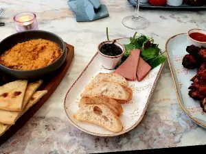 Lucia Restaurant