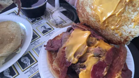 Mr B's Best Beef & Subs in Warren County
