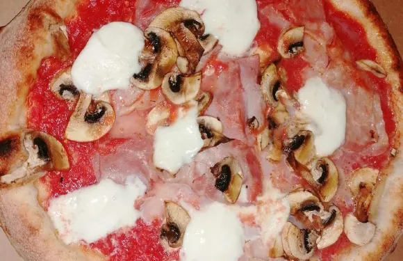 Neapolis Pizza