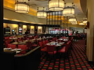Kitchen Buffet and Bistro