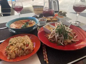 Yim Siam Thai Food