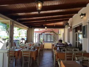 Akrogiali