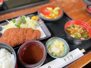 Tonkatsutomita