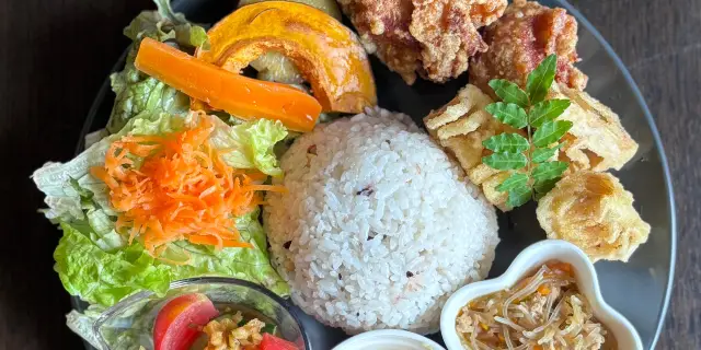2026 Retro Restaurant WAKA (, Narita) - Restaurant Reviews, Menu
