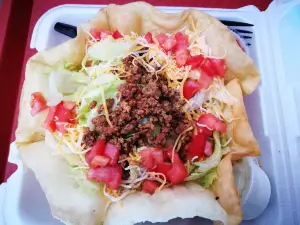 Henrie's Drive In