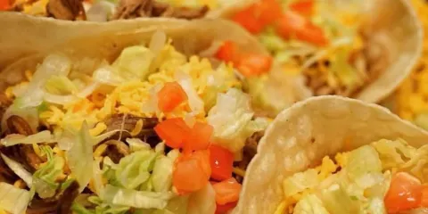 Manda Le Bar and Grill