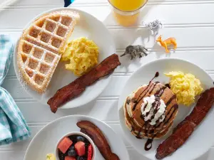 Another Broken Egg Cafe
