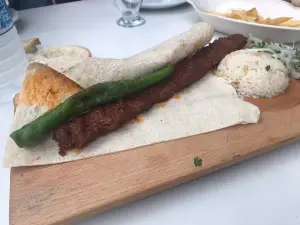 Ayisigi Pirali Restaurant