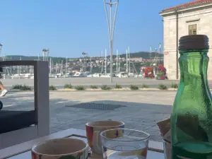 Kavarna Kapitanija