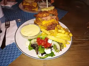 Searles Village Restaurant & Pub