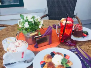 Cafe 53