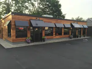Christo's Restaurant & Bar