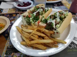 Etzel Itzik Deli