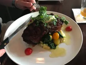 Union Bluff Grill & Pub