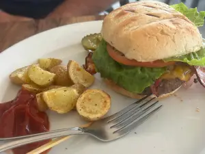 Stonebridge Bar and Grill