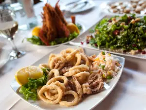 Taverna Platanos