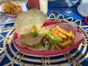 Sandra’s Beach Shop Bar and Grill