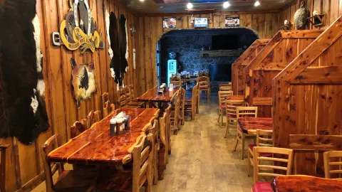 Missouri Hick Barbeque in Cuba