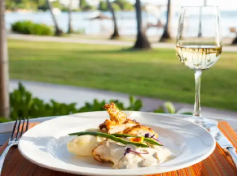 Las Palmas Restaurant at Copamarina