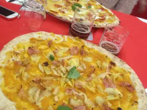 Luco's pizza...forno a legna