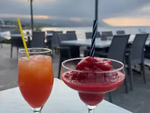YIALOS BEACH GRILL HOUSE