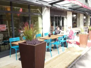 Restaurant & Bar B5