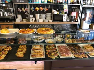 Cafe D'Moran