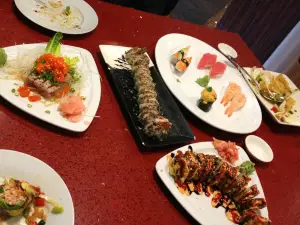 Basil Restaurant Sushi Bar & Asian Bistro