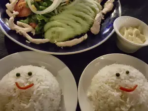 Baan Chay Nam Restaurant