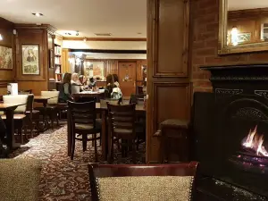 The Old Swanne Inne- JD Wetherspoon