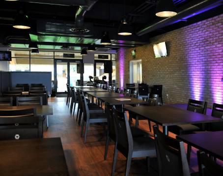 WV1 Bar & Grill