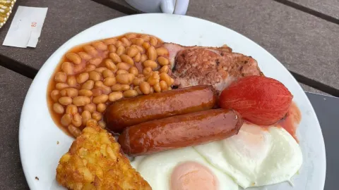 Mill Park Cafe in Bracknell